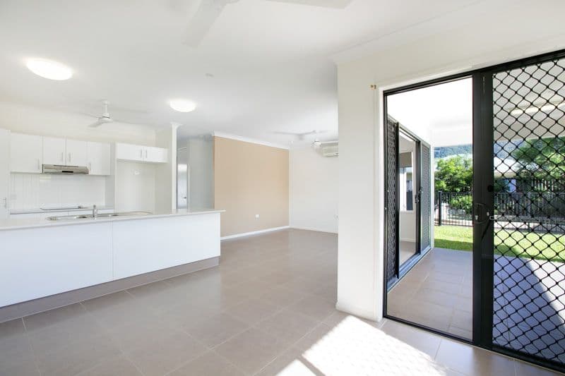 4 Roderick Street, BENTLEY PARK QLD 4869, Bentley Park - Thumbnail 4