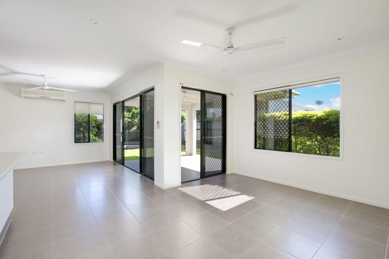 4 Roderick Street, BENTLEY PARK QLD 4869, Bentley Park - Thumbnail 8