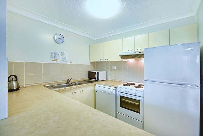 27 Peninsular Drive, Surfers Paradise QLD 4217, Surfers Paradise - Thumbnail 4