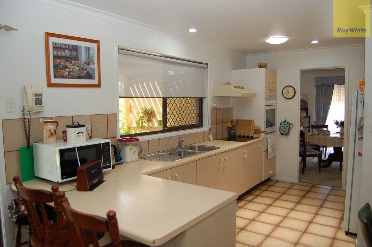 102 Conifer Street, Hillcrest QLD 4118, Hillcrest - Thumbnail 4