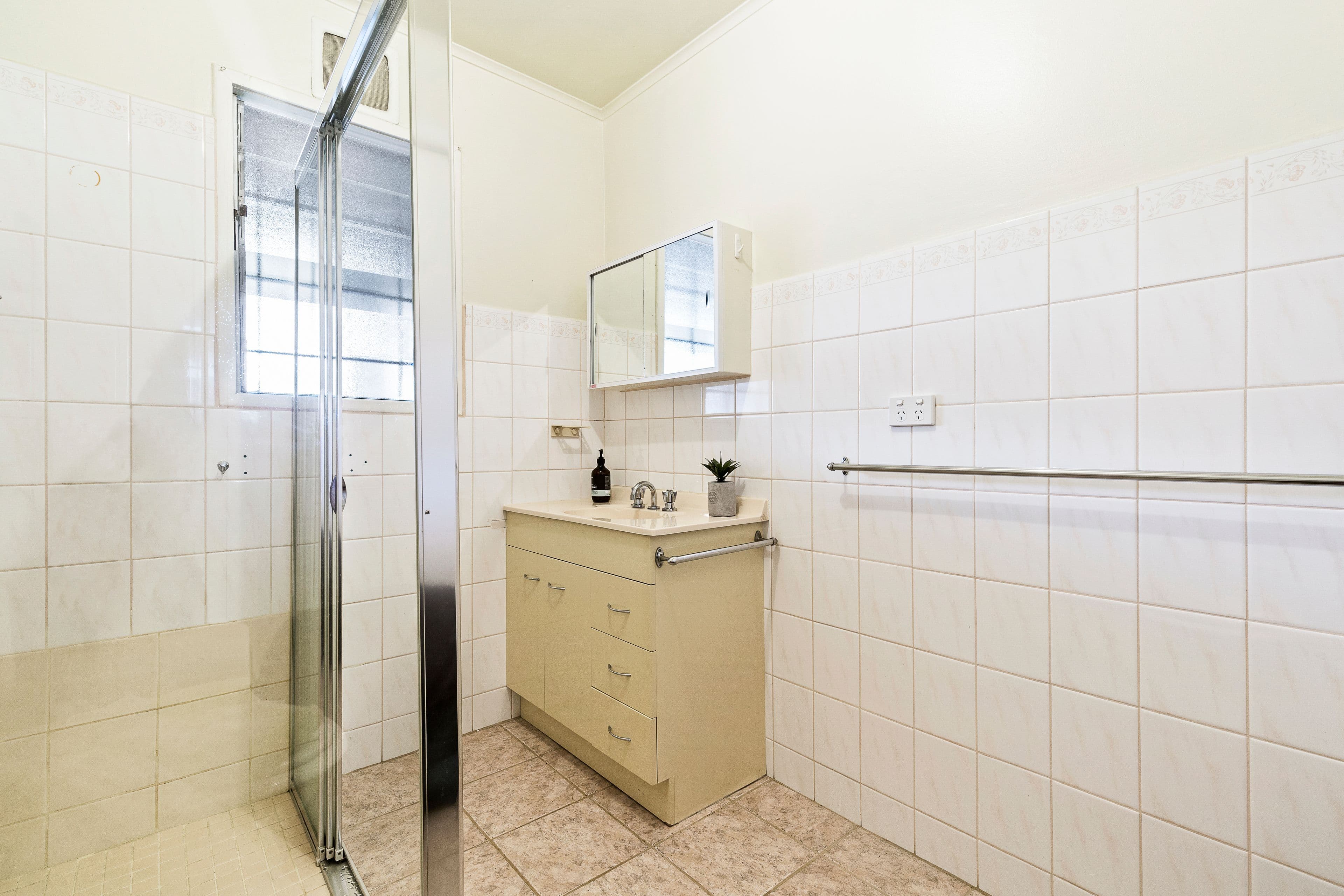 105 Buckley Street, Noble Park VIC 3174, Noble Park - Thumbnail 6
