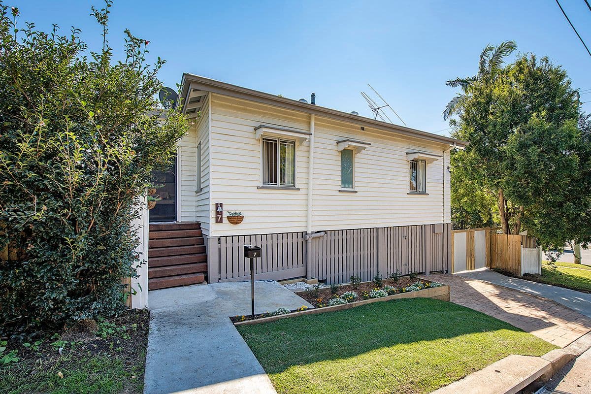 7 Gower Street, Holland Park West QLD 4121, Holland Park West - Image 1