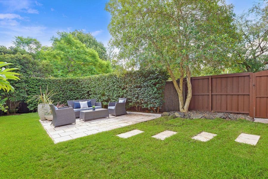1 The Grove Way, Normanhurst - Thumbnail 6