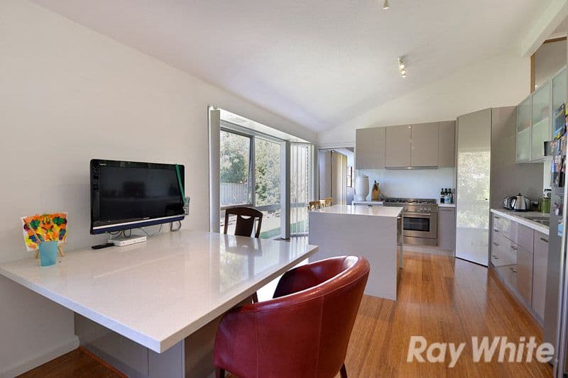 48 Milpera Crescent, WANTIRNA VIC 3152, Wantirna - Thumbnail 4