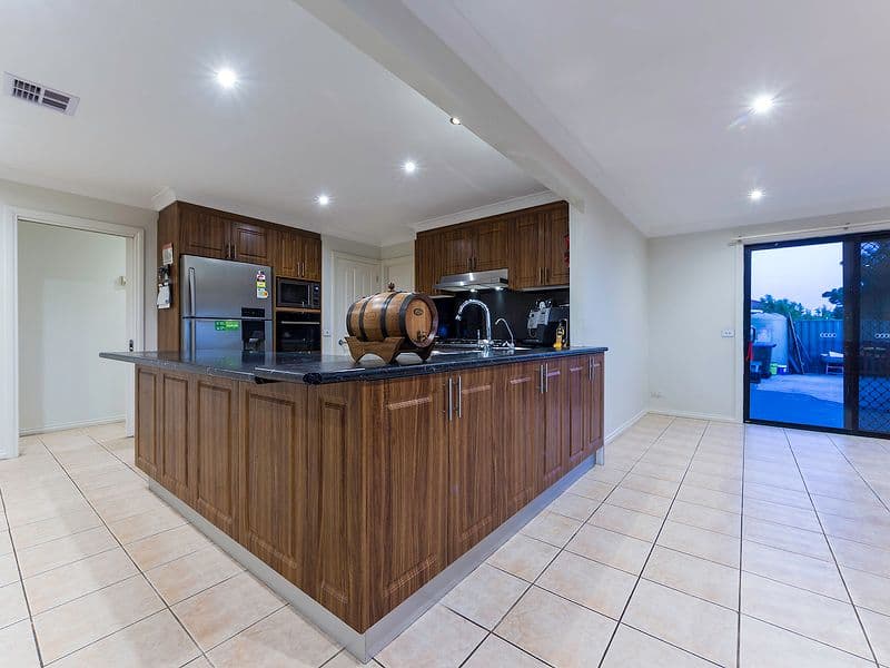 2 Buckhurst Way, Hoppers Crossing VIC 3029, Hoppers Crossing - Thumbnail 4