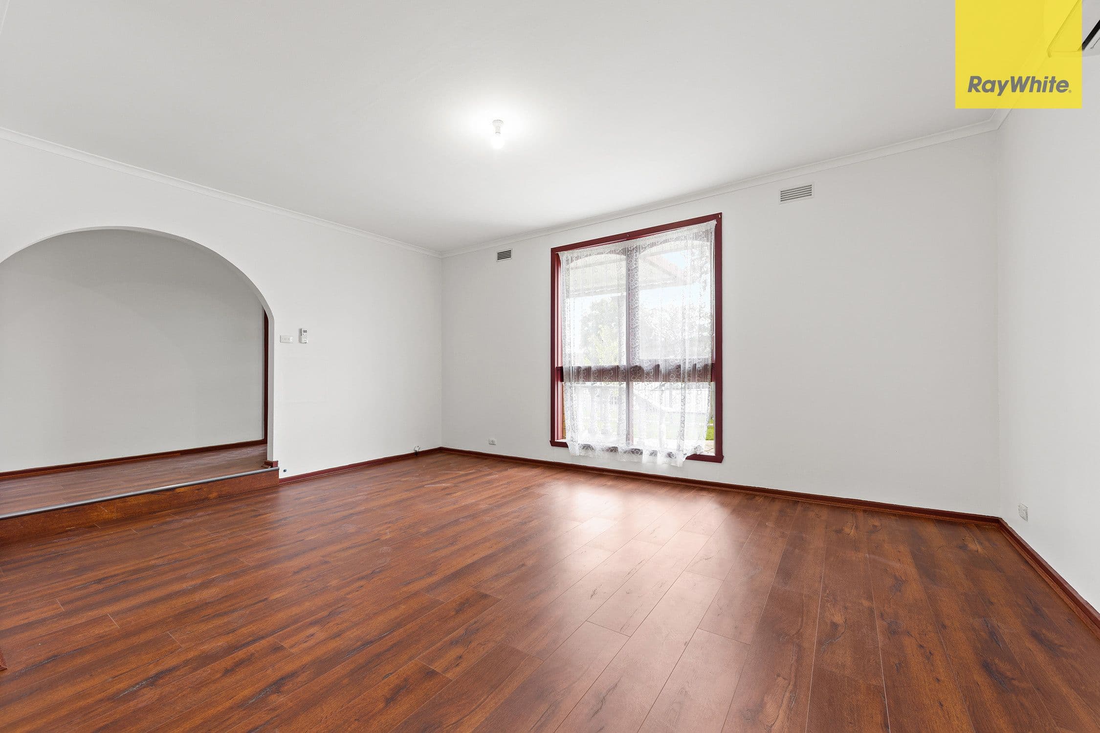 49 Mulhall Drive, St Albans VIC 3021, St Albans - Thumbnail 2