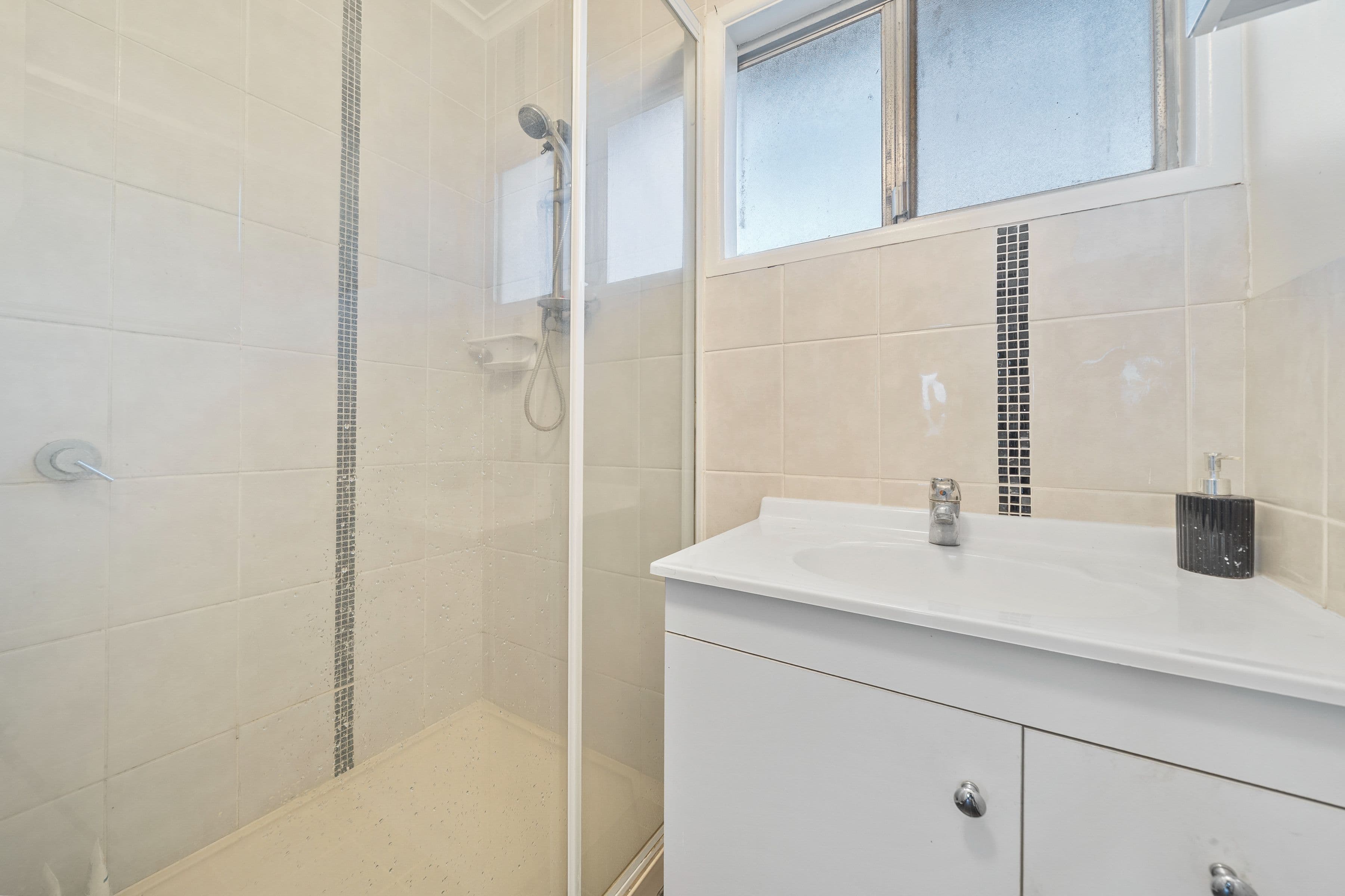 28 Jarrah Avenue, Prestons, Prestons - Thumbnail 6