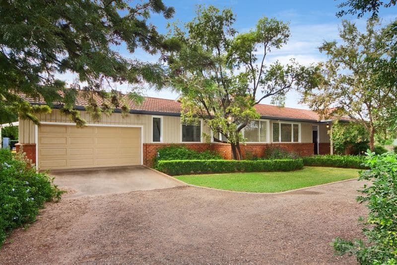 86 Gibbons Street, NARRABRI NSW 2390, Narrabri - Image 1