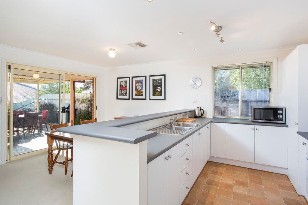 21 Eurunderee Avenue, SEACOMBE GARDENS SA 5047, Seacombe Gardens - Thumbnail 3