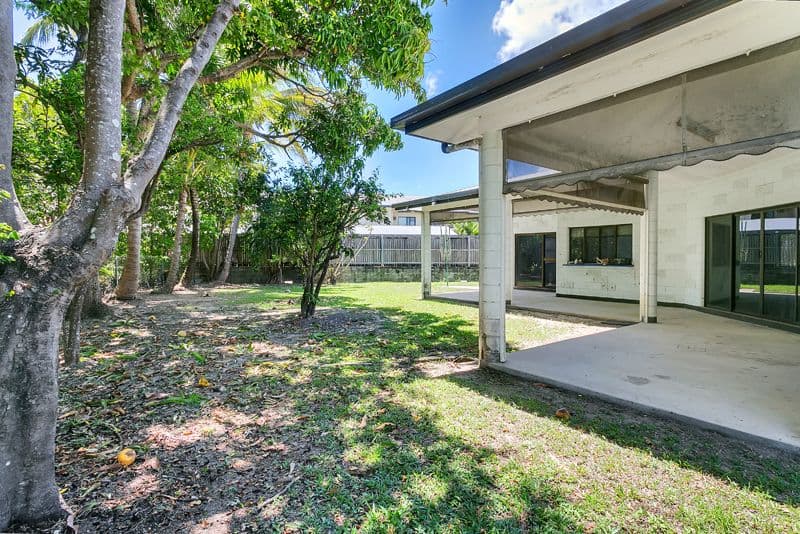 2 Limpet Close, Trinity Beach QLD 4879, Trinity Beach - Thumbnail 2