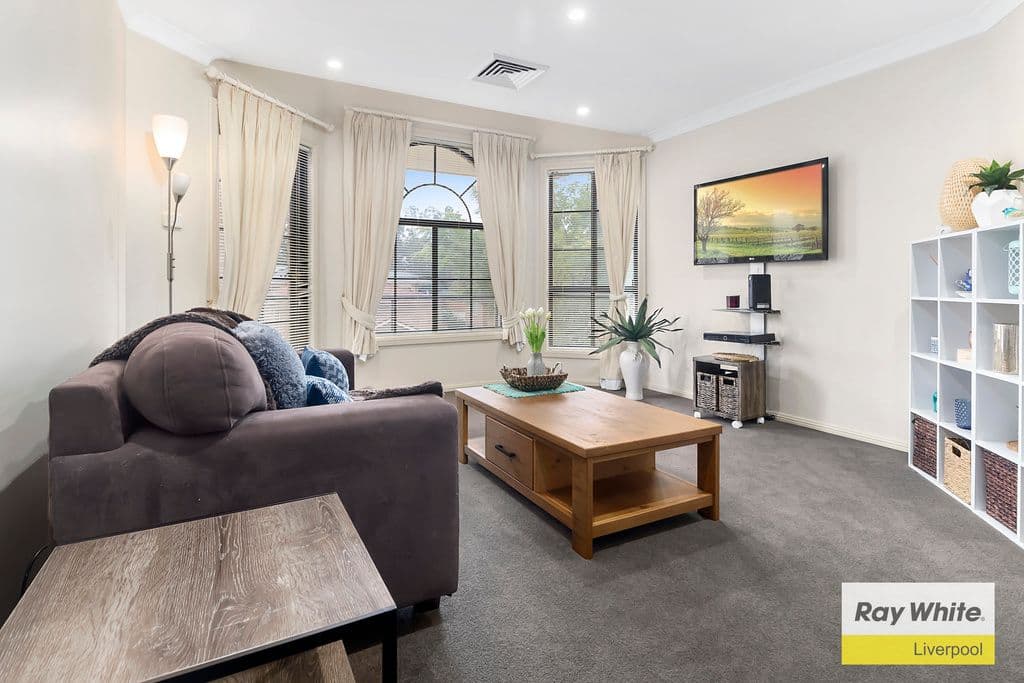 28 Kitson Way, Casula - Thumbnail 2