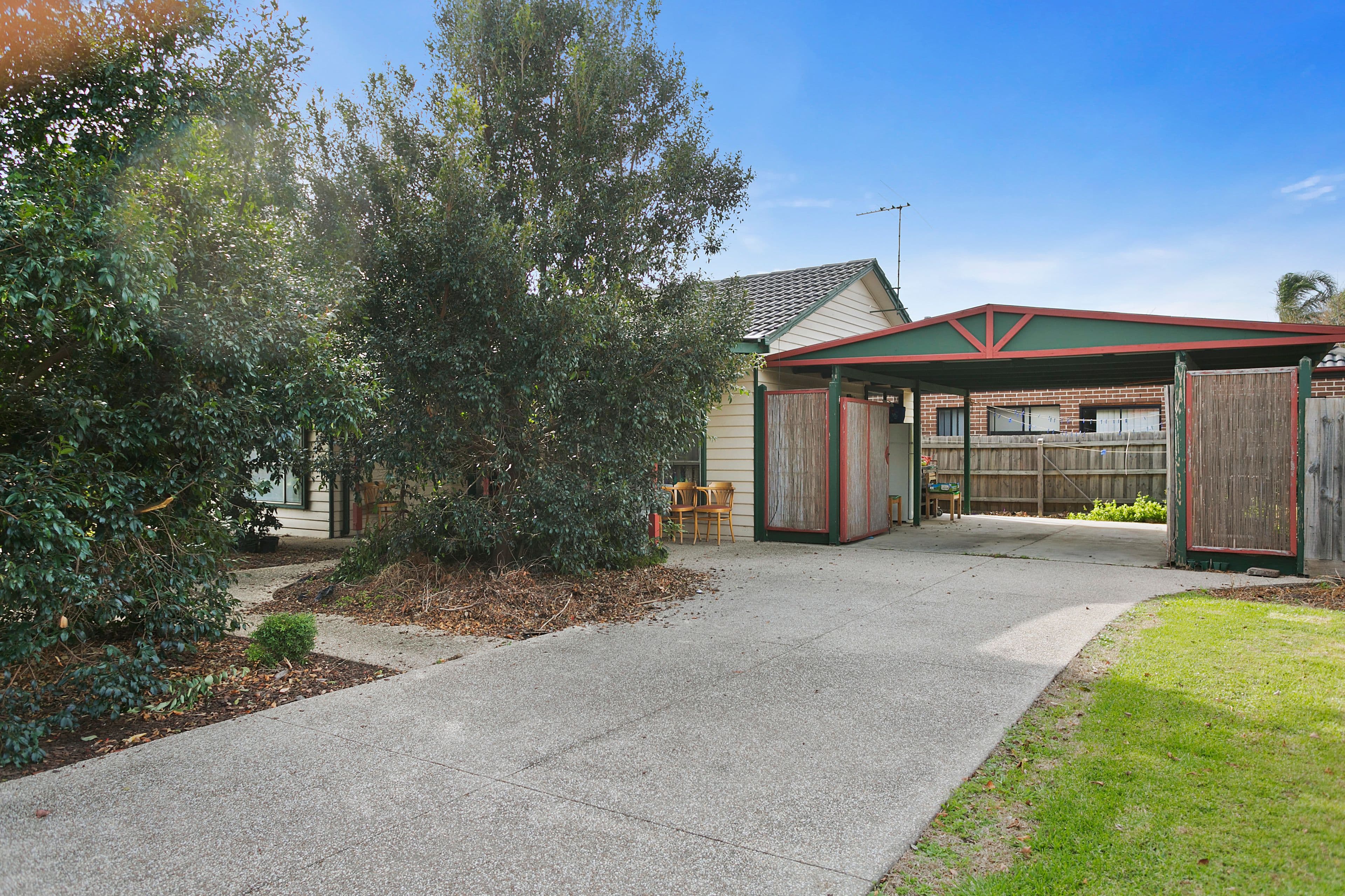 16 Barkly Street, Cranbourne VIC 3977, Cranbourne - Thumbnail 2