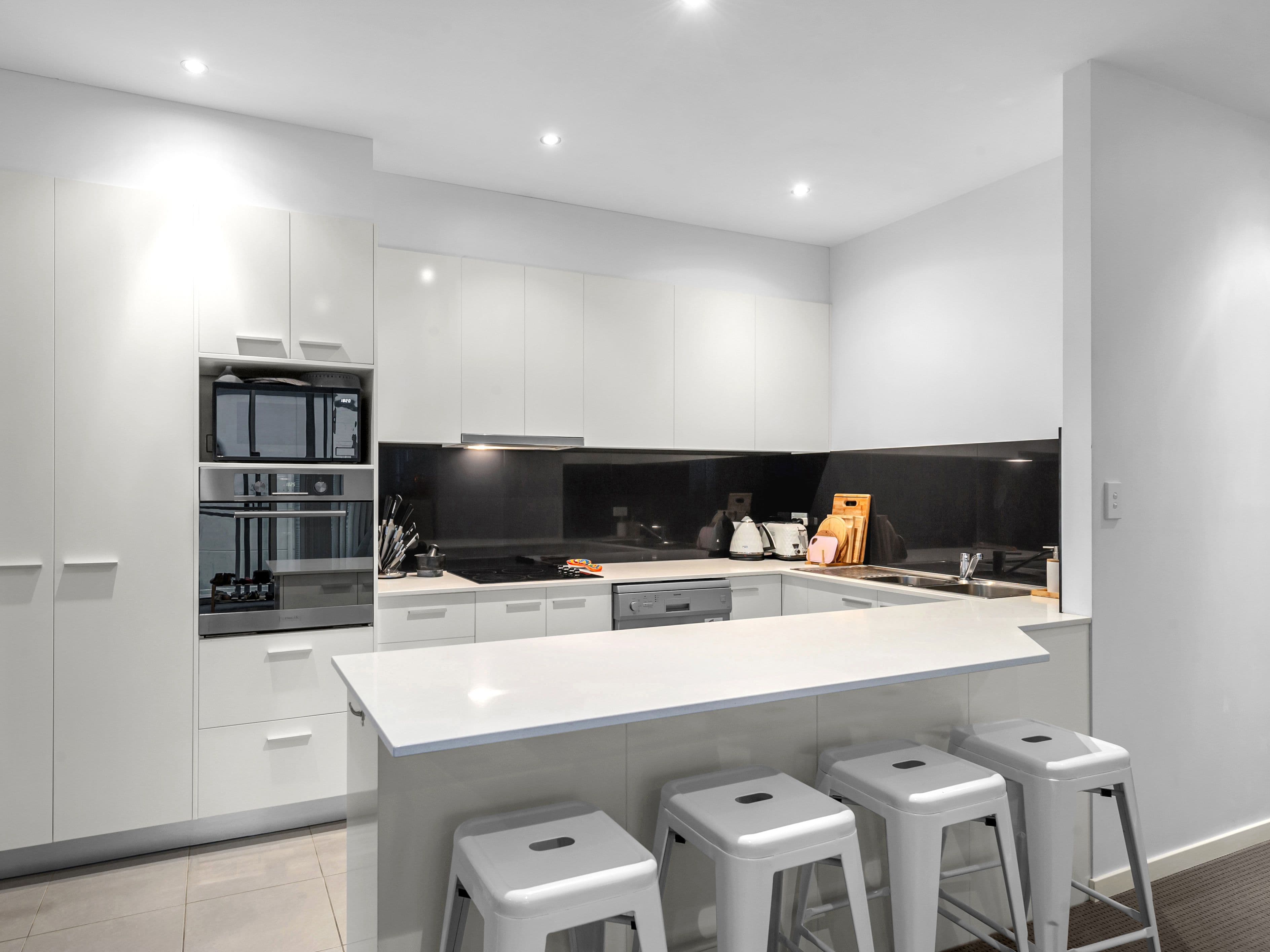 12 Dobson Street, Ascot QLD 4007, Ascot - Thumbnail 2