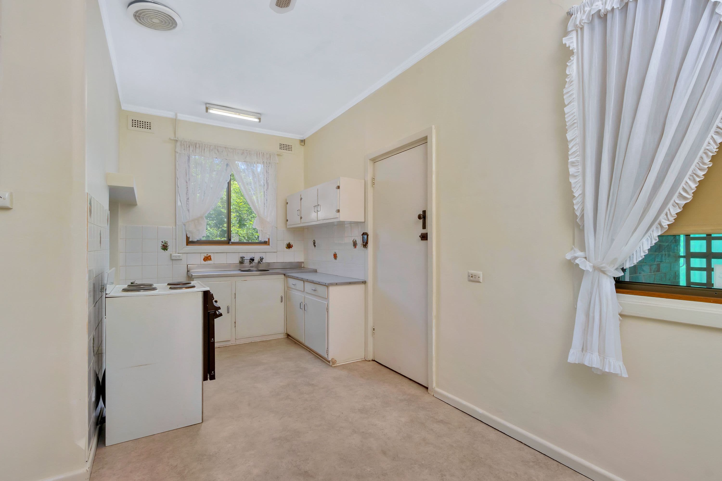 6 Duncan Crescent, Gawler South SA 5118, Gawler South - Thumbnail 4