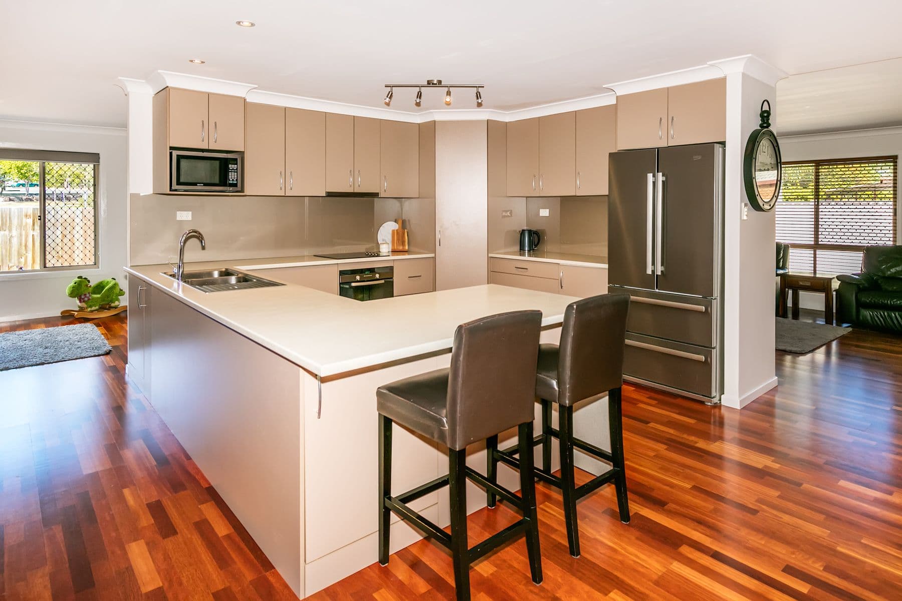 8 Cyril Court, Hillcrest QLD 4118, Hillcrest - Thumbnail 6