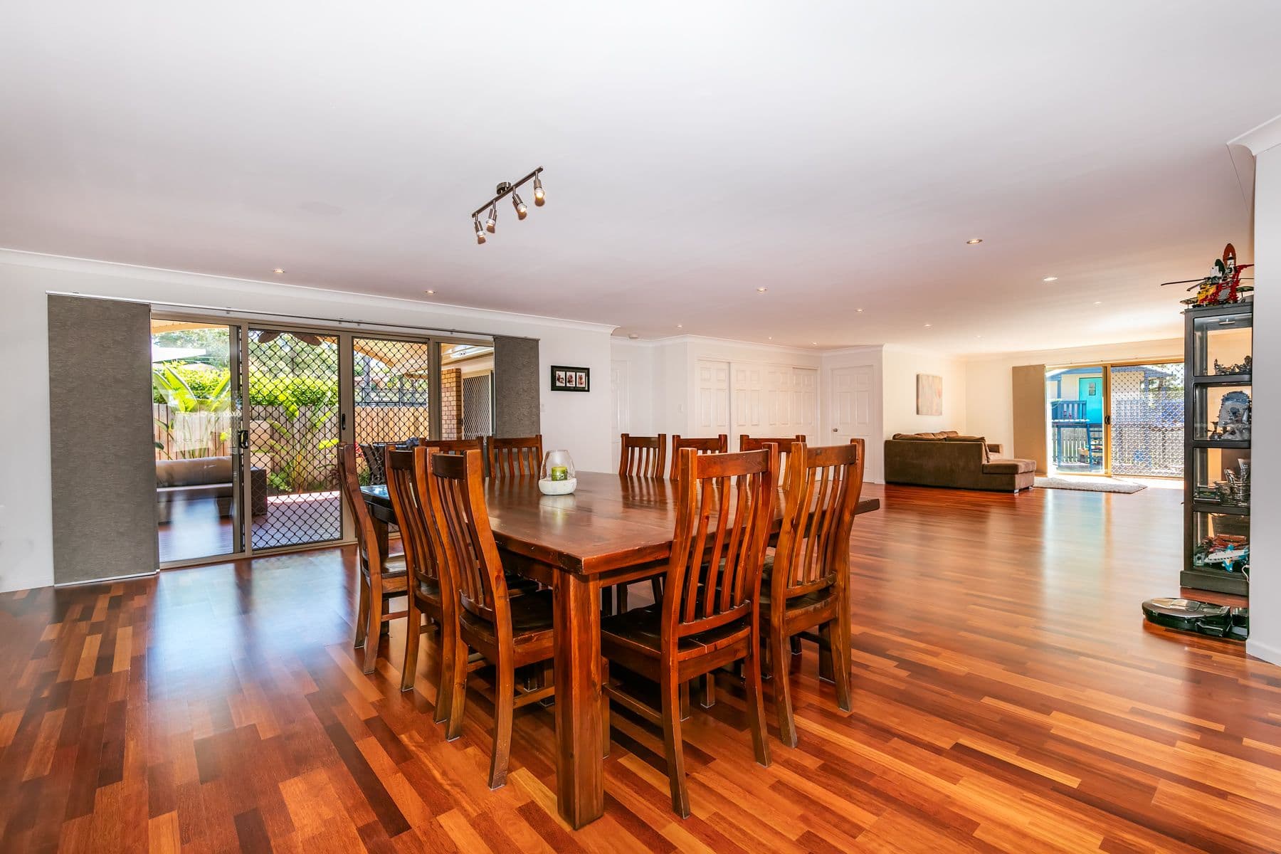 8 Cyril Court, Hillcrest QLD 4118, Hillcrest - Thumbnail 7
