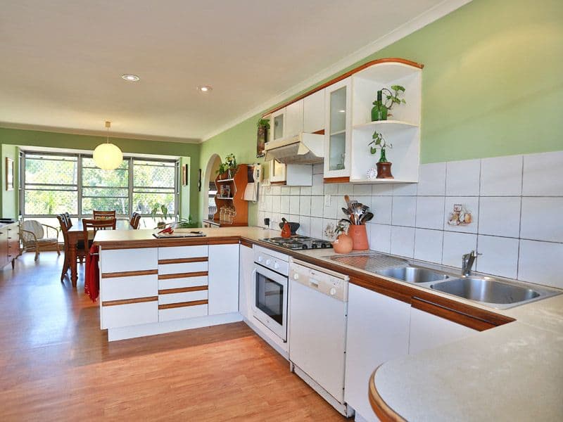 17 Seymour Street, DECEPTION BAY QLD 4508, Deception Bay - Thumbnail 4
