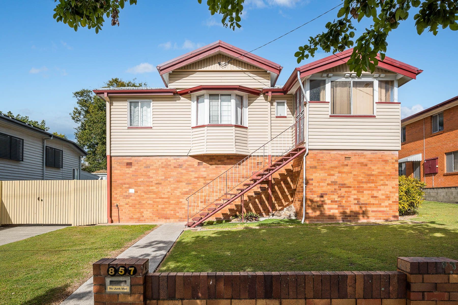 855-857 Wynnum Road, Cannon Hill QLD 4170, Cannon Hill - Thumbnail 2