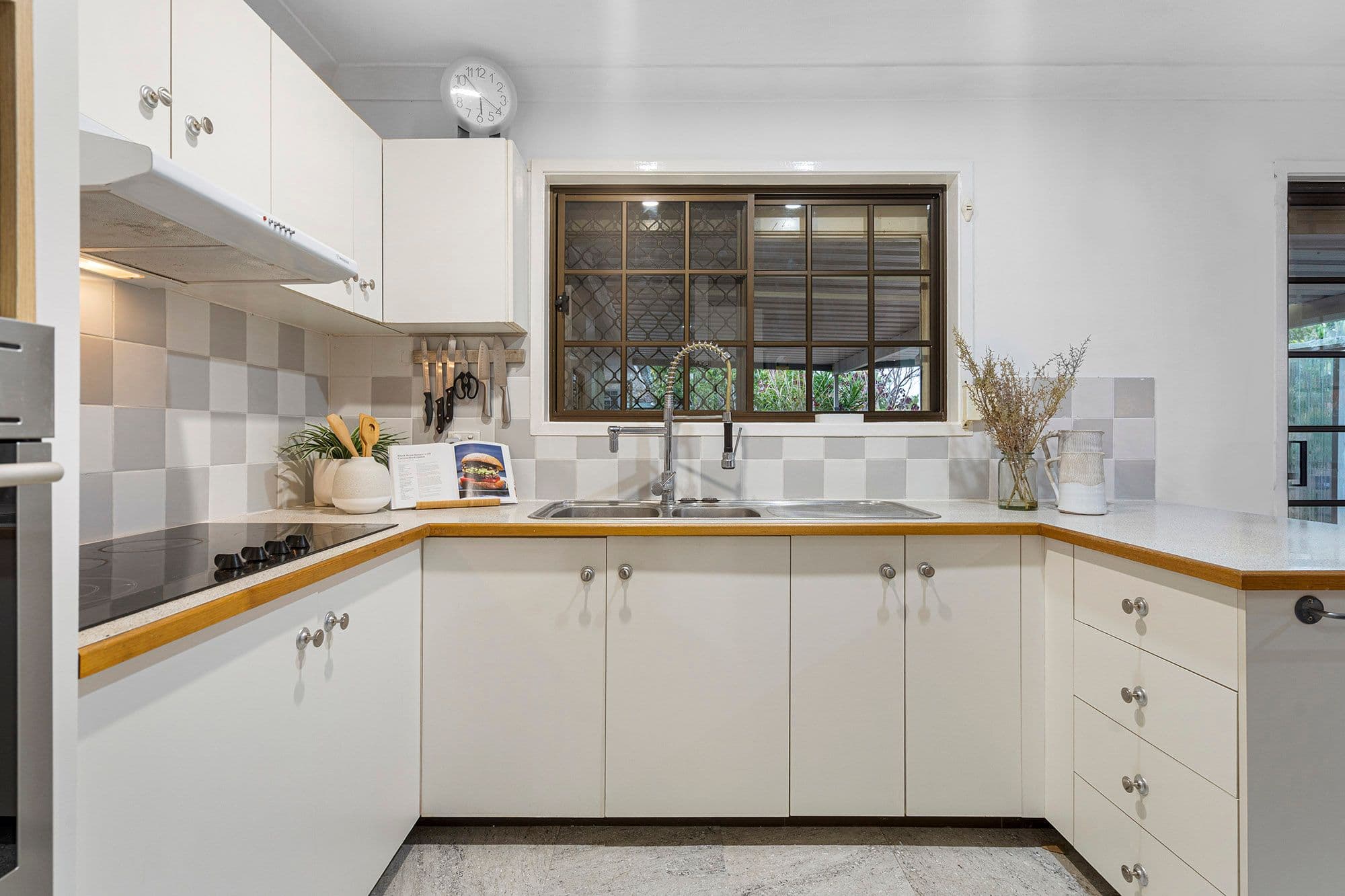 2 Adrian Place, Wishart QLD 4122, Wishart - Thumbnail 6