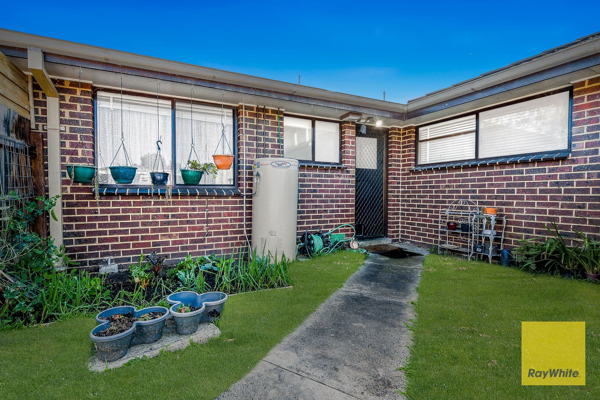 14 Codrington Street, Cranbourne VIC 3977, Cranbourne - Thumbnail 7