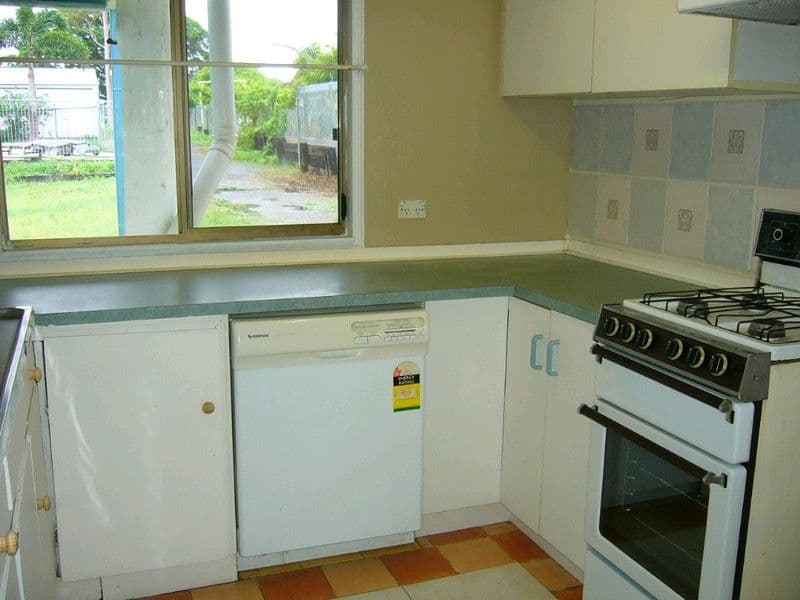 26 Goodson Street, WEST ROCKHAMPTON QLD 4700, West Rockhampton - Thumbnail 2
