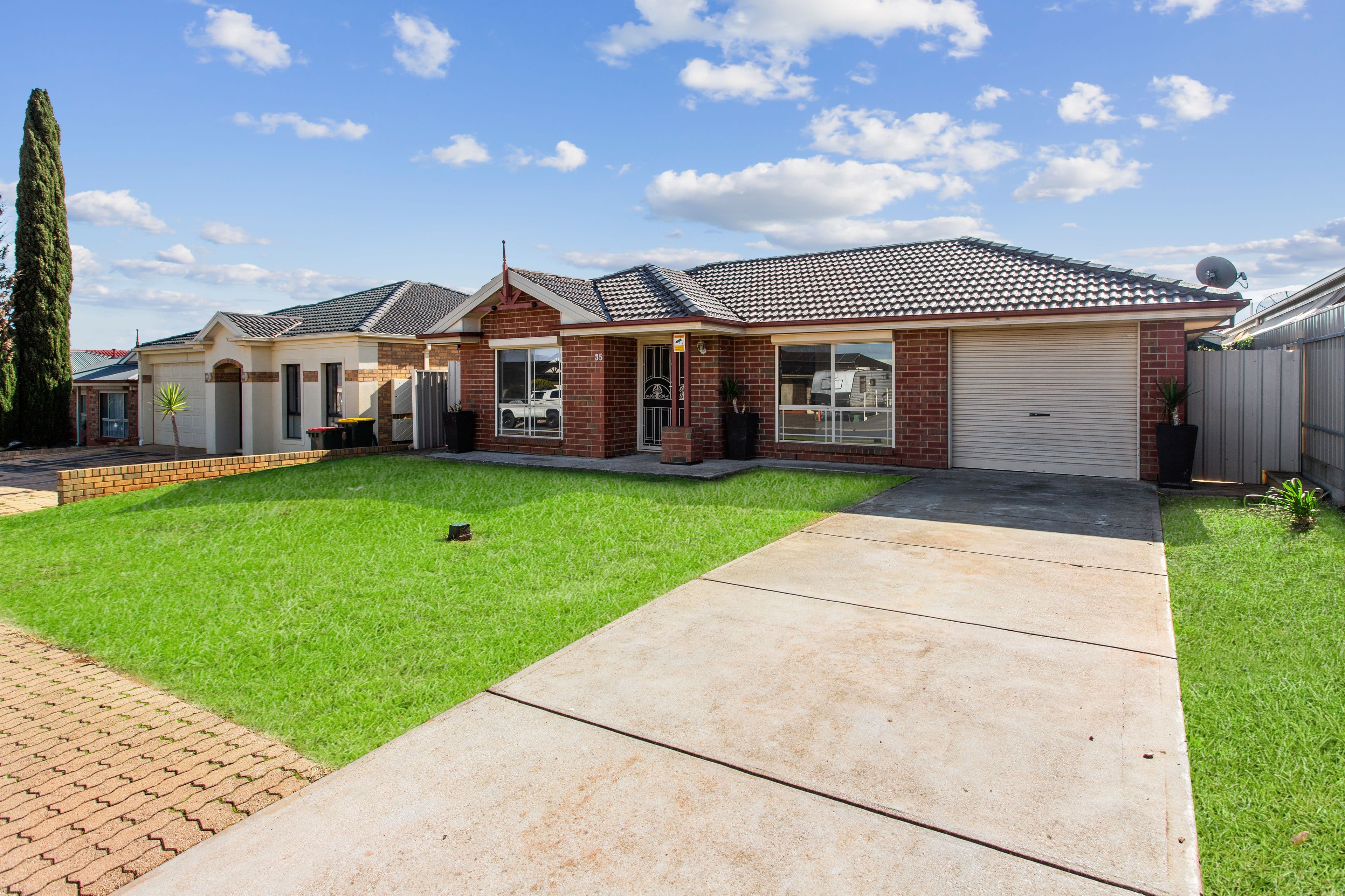 35 Wallace Drive, Craigmore SA 5114, Craigmore - Thumbnail 2