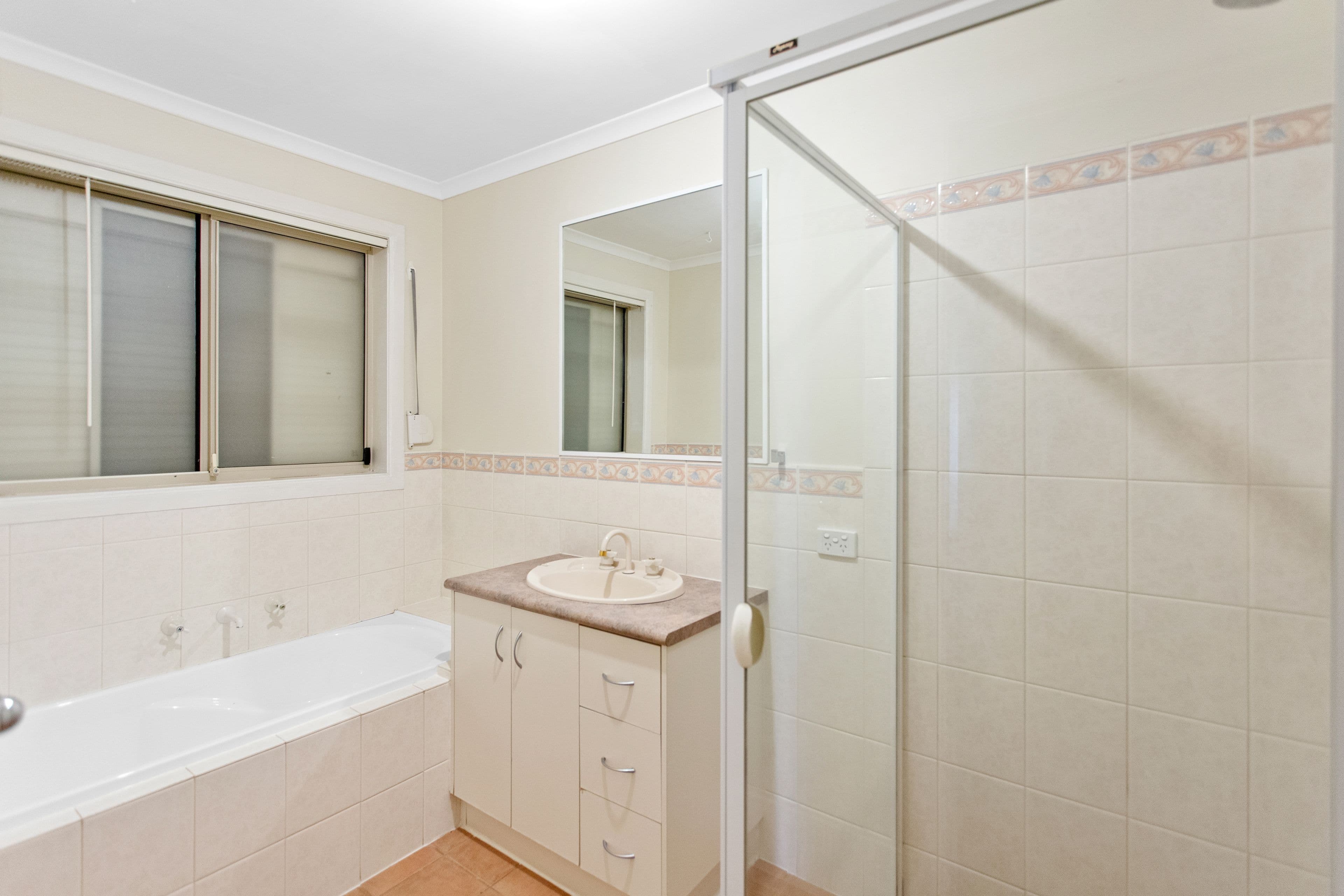 35 Wallace Drive, Craigmore SA 5114, Craigmore - Thumbnail 7