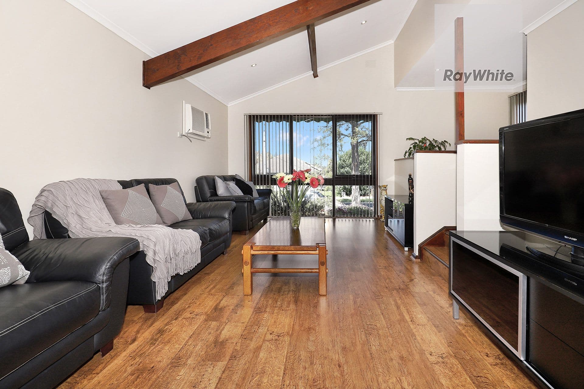 10 Churchill Avenue, Tullamarine VIC 3043, Tullamarine - Thumbnail 4