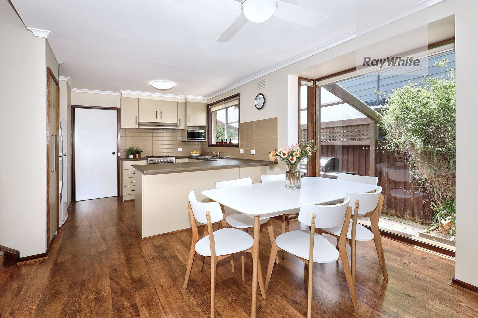 10 Churchill Avenue, Tullamarine VIC 3043, Tullamarine - Thumbnail 5