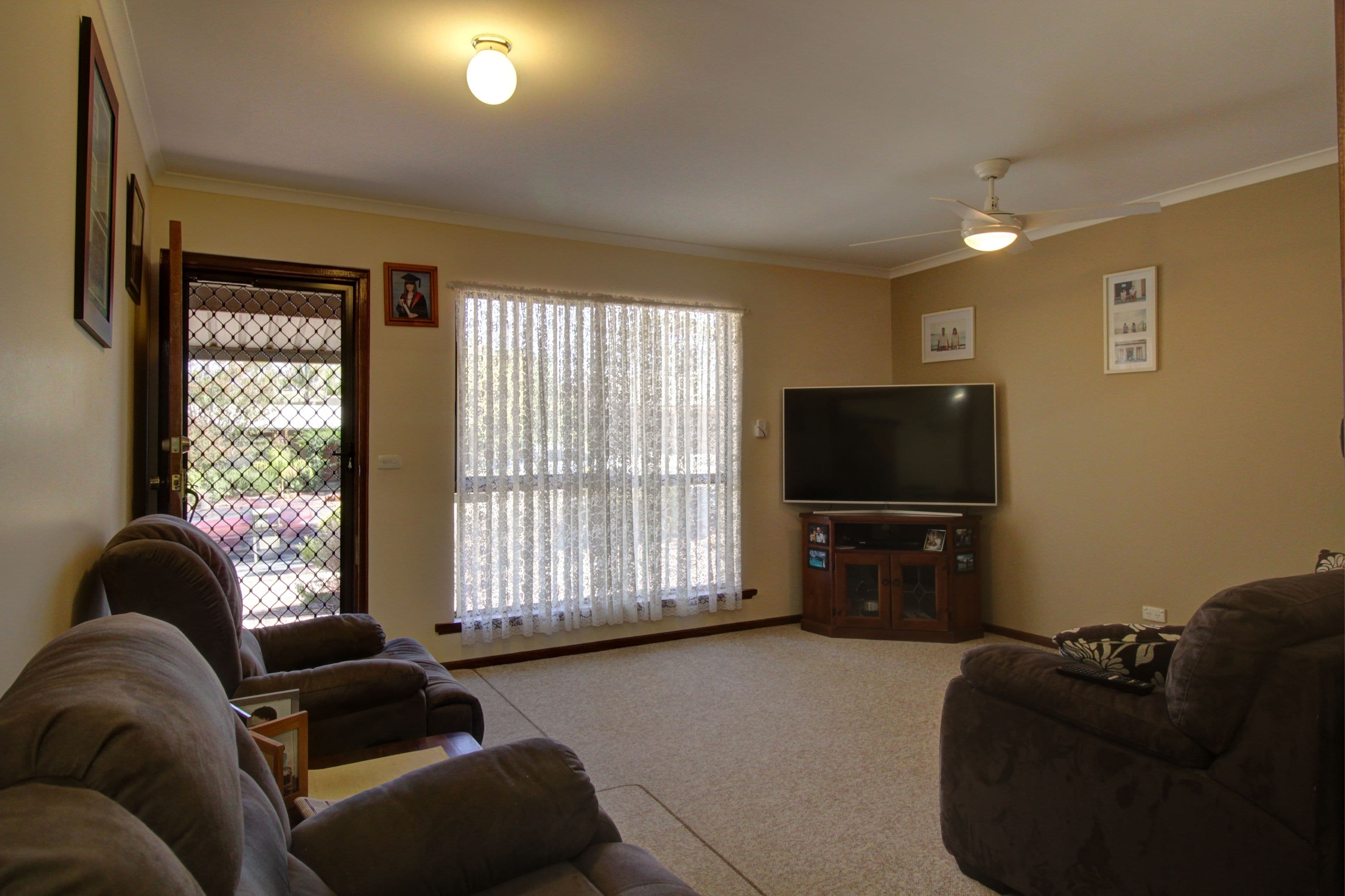 12 Vivian Cock Street, Berri SA 5343, Berri - Thumbnail 3