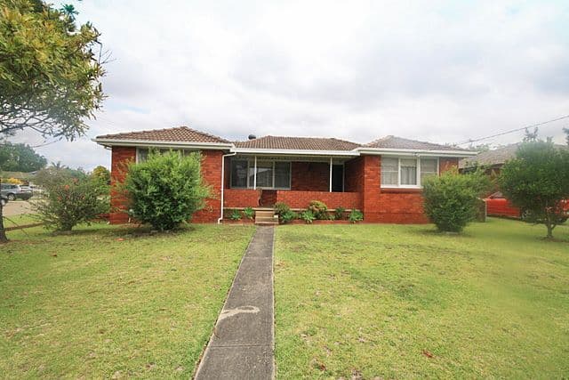 35 First Avenue, Macquarie Fields NSW 2564, Macquarie Fields - Image 1