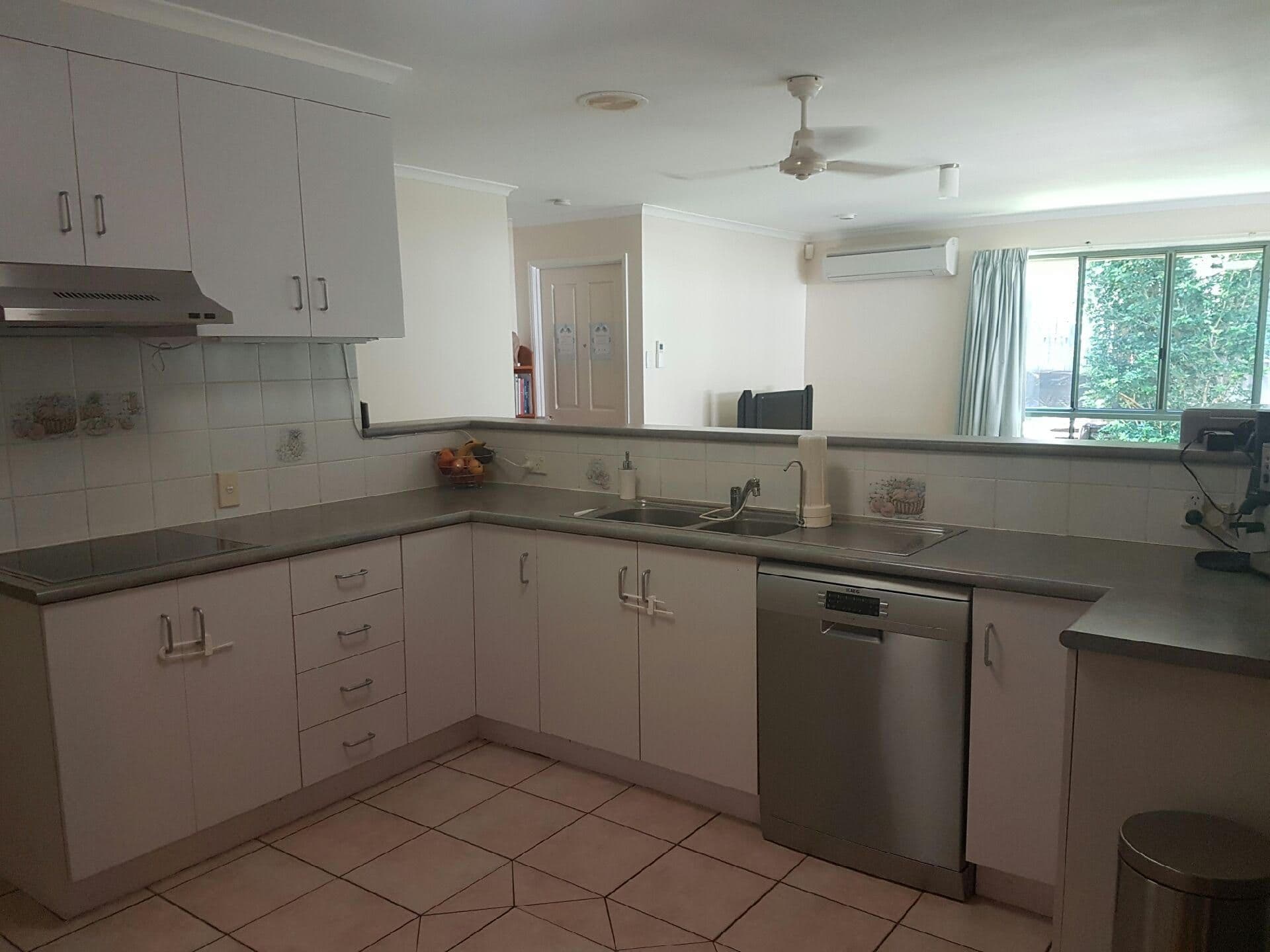 9 Kirrang Place, Boyne Island QLD 4680, Boyne Island - Thumbnail 4