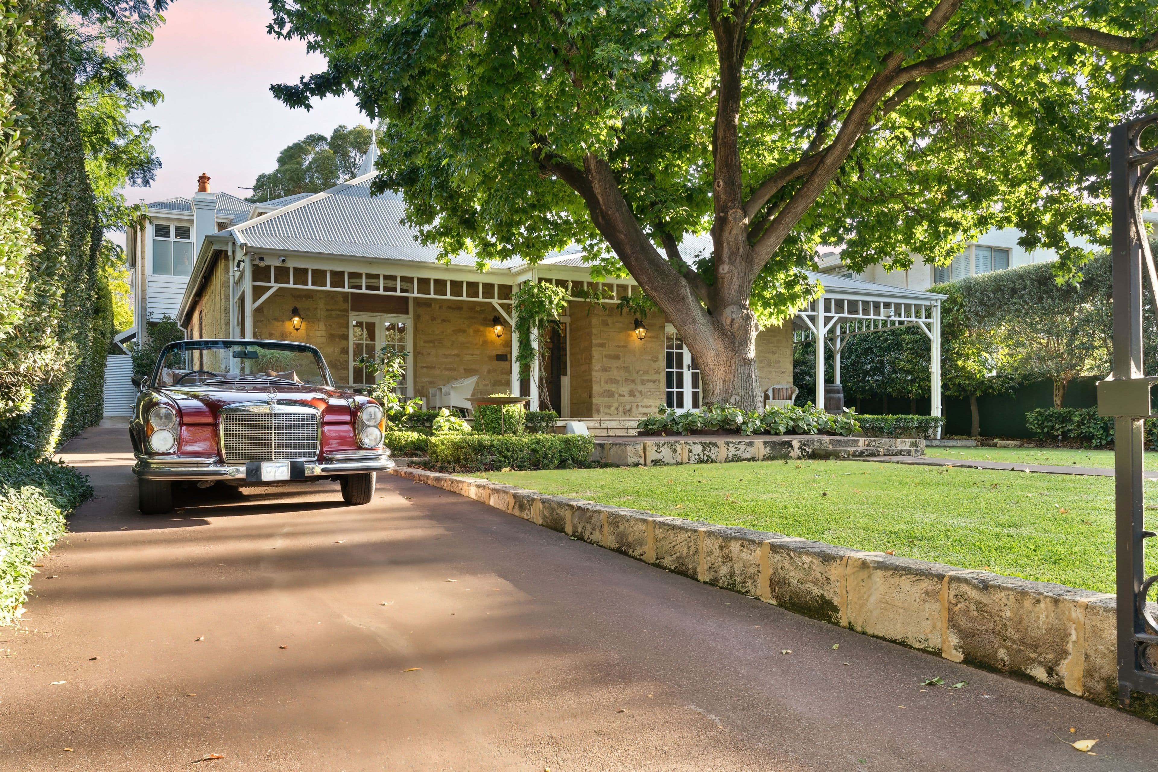 28 Irvine Street, Peppermint Grove WA 6011, Peppermint Grove - Image 1