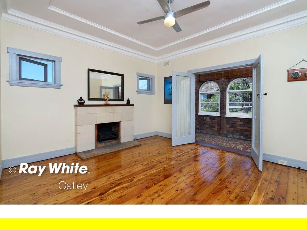 9 Braeside Avenue, PENSHURST NSW 2222, Penshurst - Thumbnail 2