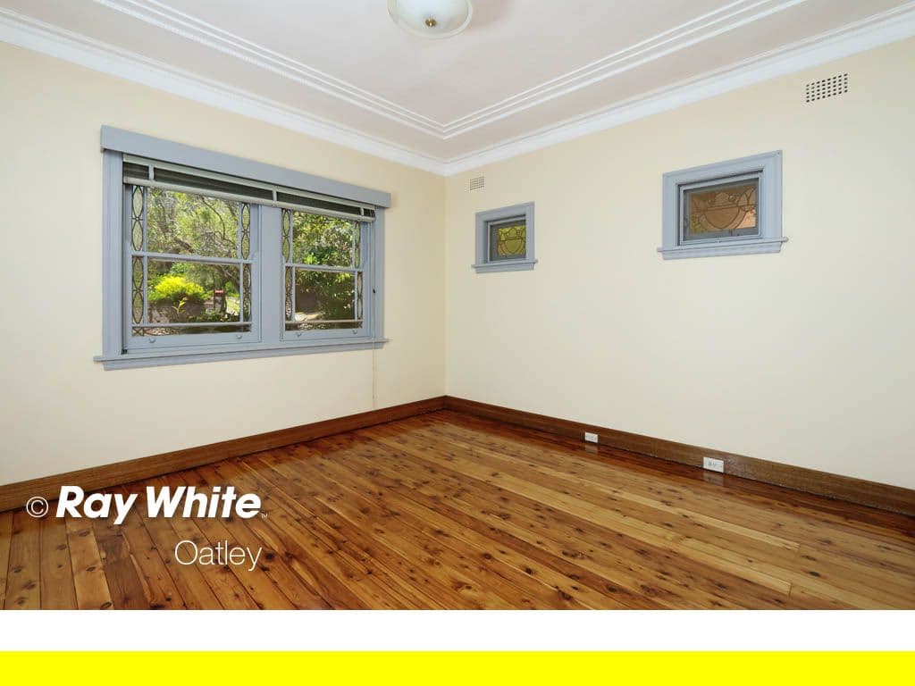 9 Braeside Avenue, PENSHURST NSW 2222, Penshurst - Thumbnail 5