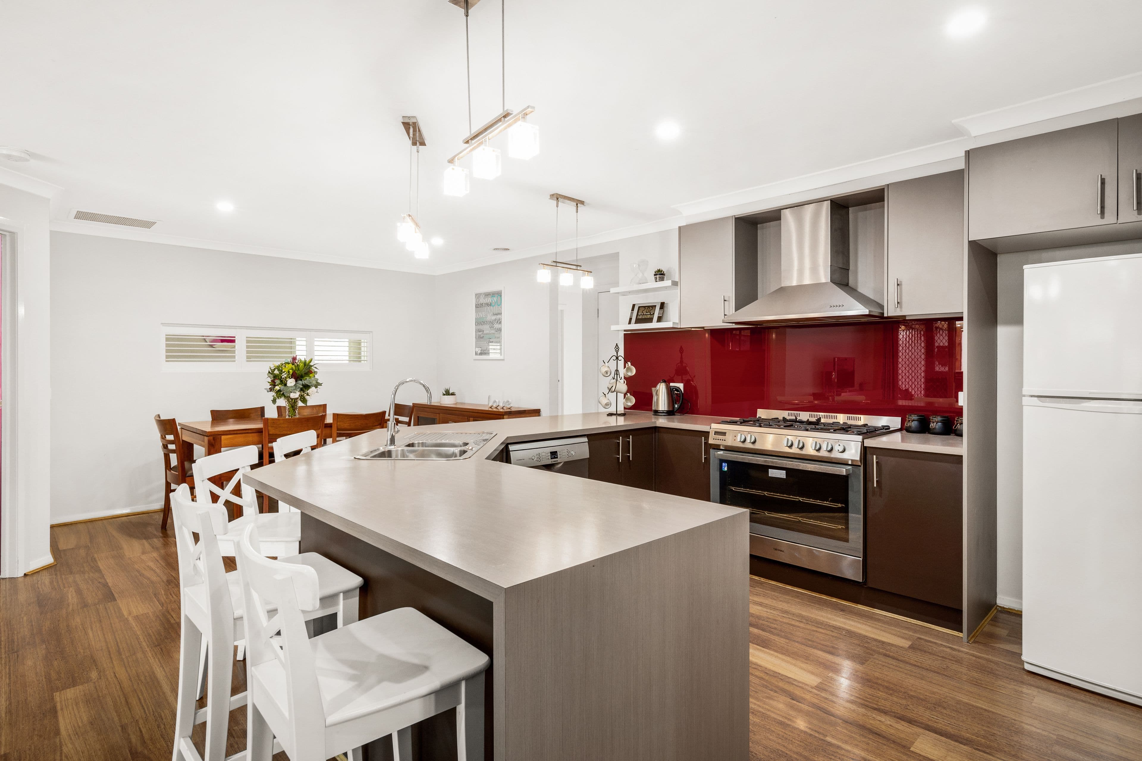 40 Honeyeater Way, Pakenham VIC 3810, Pakenham - Thumbnail 3