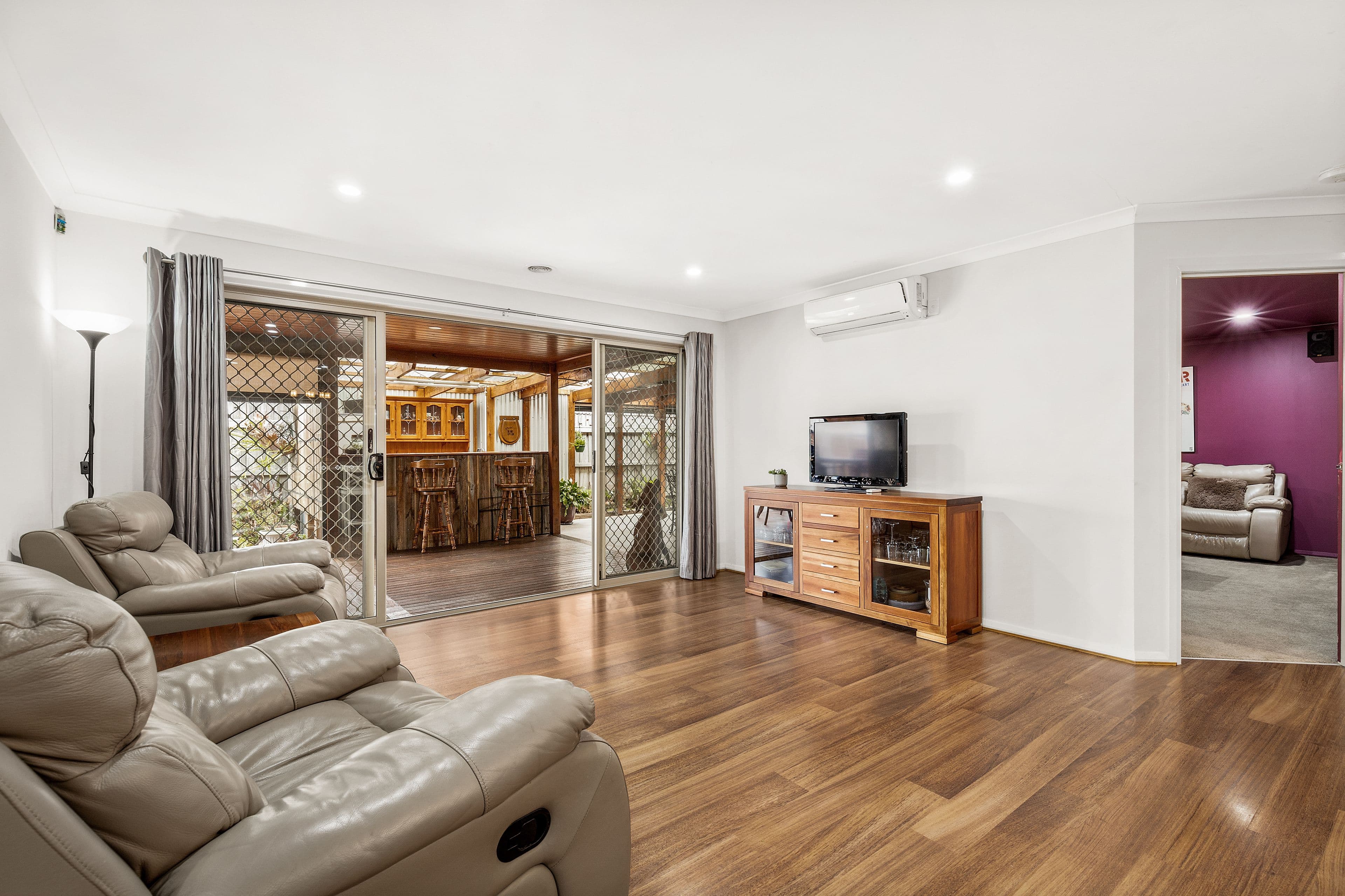 40 Honeyeater Way, Pakenham VIC 3810, Pakenham - Thumbnail 4