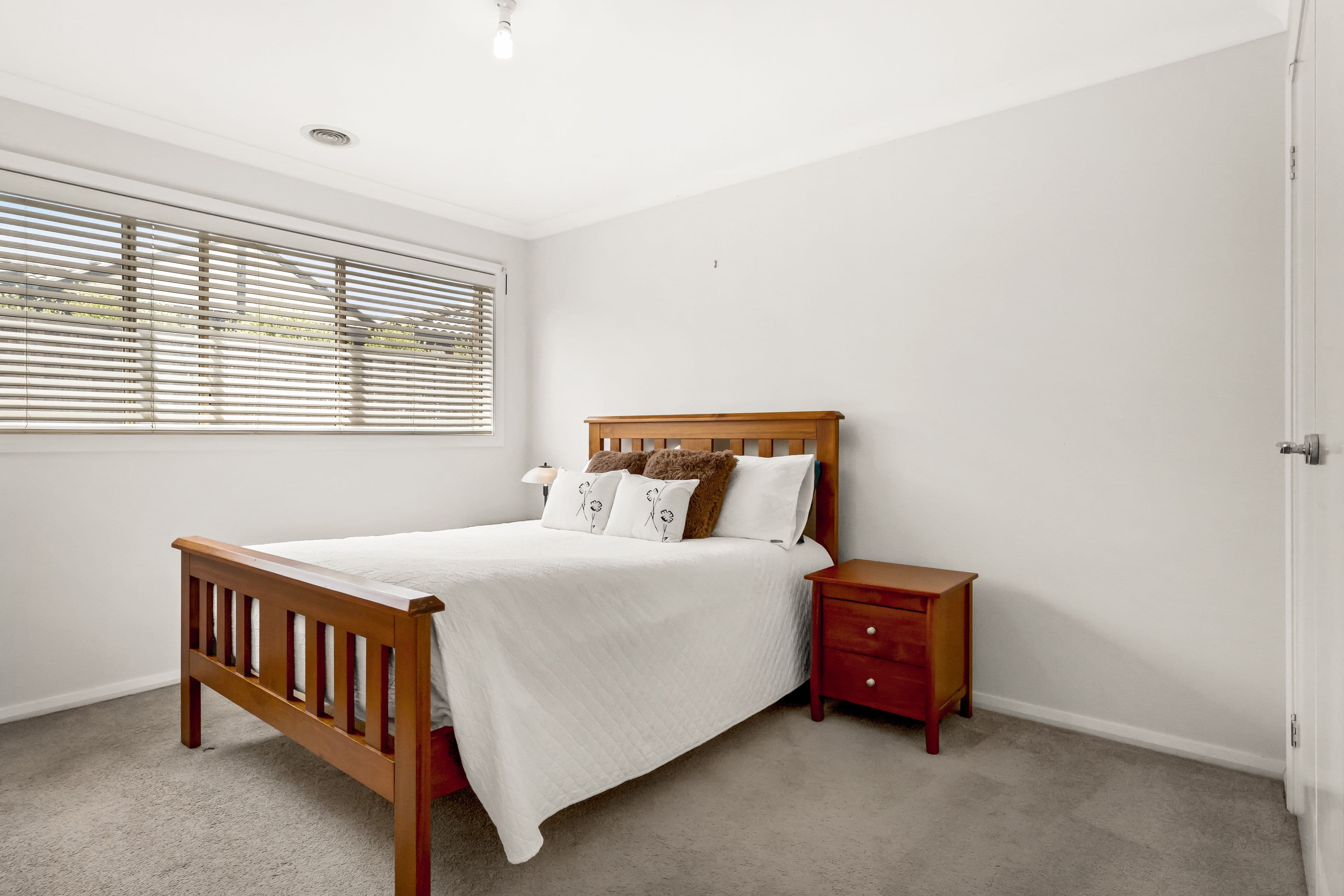 40 Honeyeater Way, Pakenham VIC 3810, Pakenham - Thumbnail 8