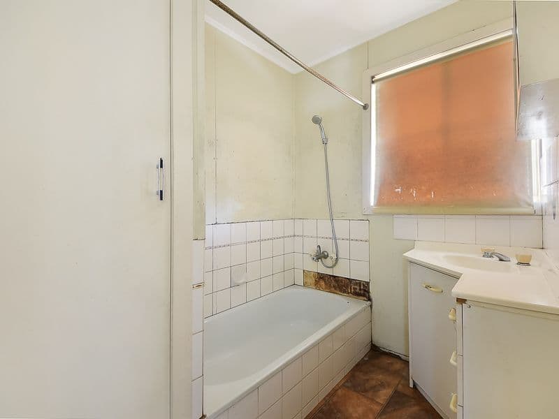 21 Wilson Street, Caboolture QLD 4510, Caboolture - Thumbnail 7