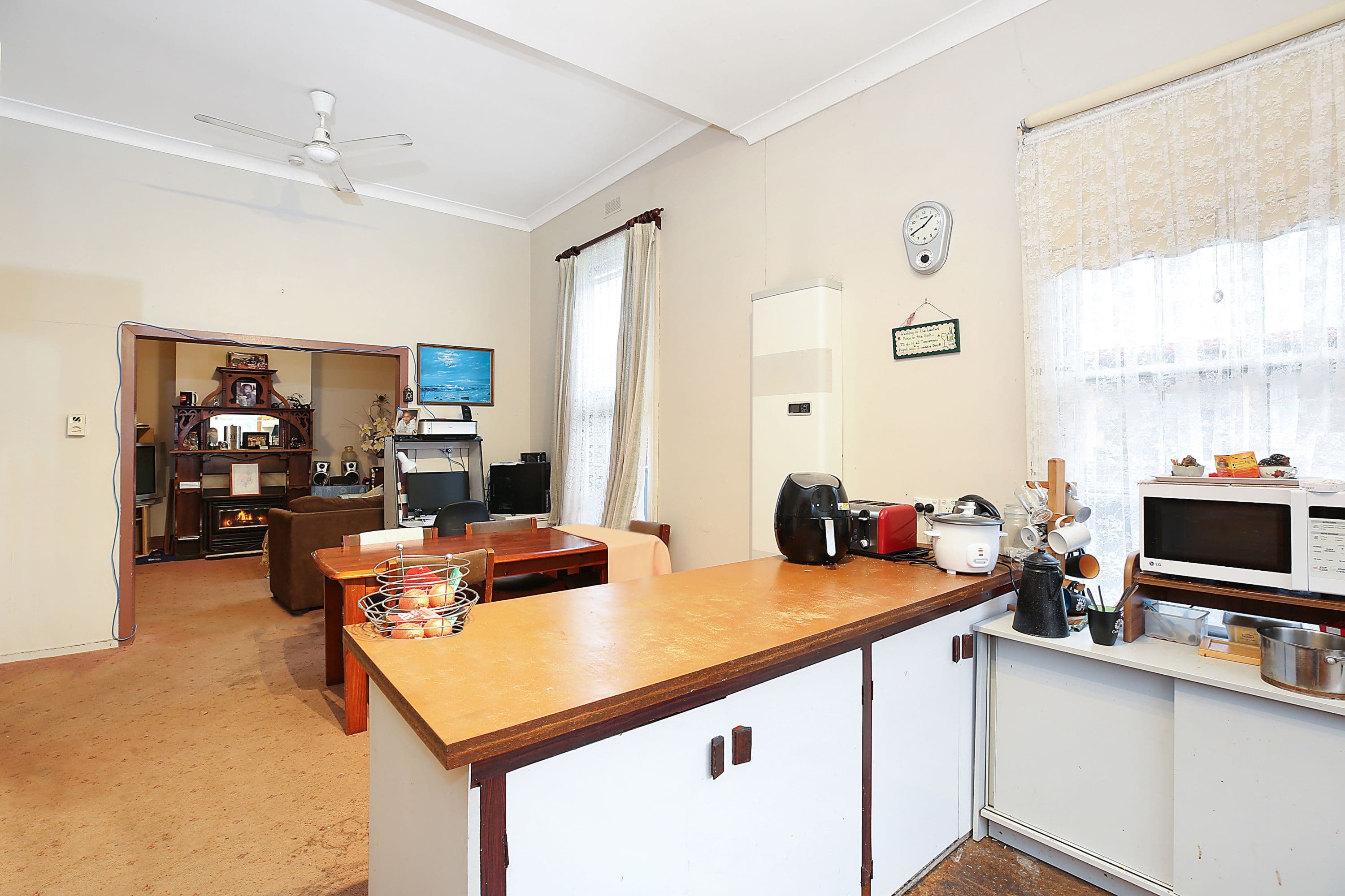 42 Pollack Street, Colac VIC 3250, Colac - Thumbnail 2