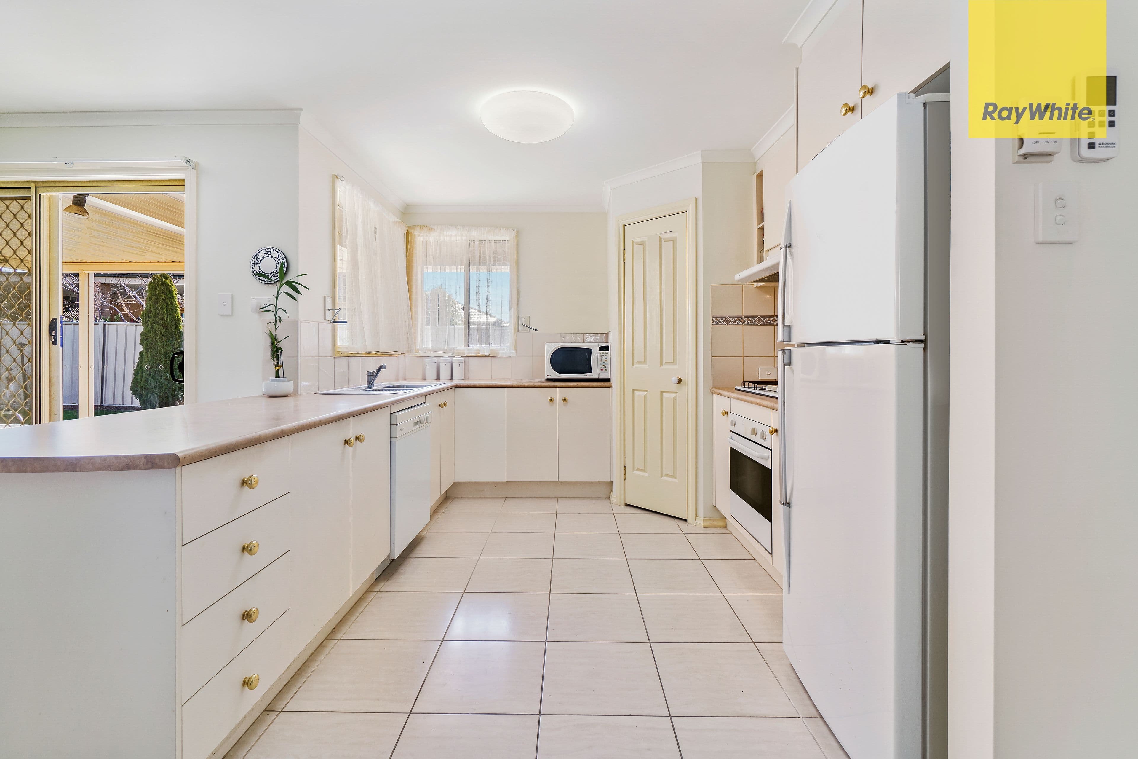 51 Glenelg Boulevard, Taylors Hill VIC 3037, Taylors Hill - Thumbnail 3