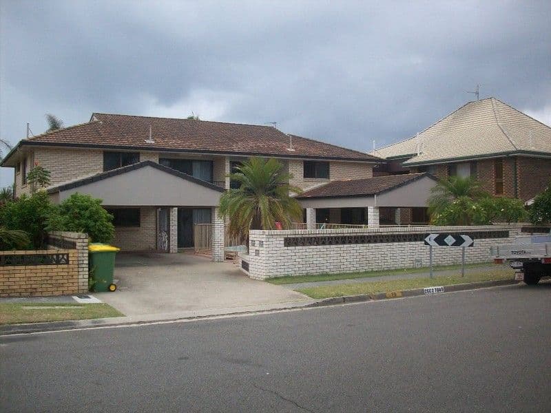 1 + 2  'Utopia Apartments', 19 Seashell Avenue, MERMAID BEACH QLD 4218, Mermaid Beach - Thumbnail 2