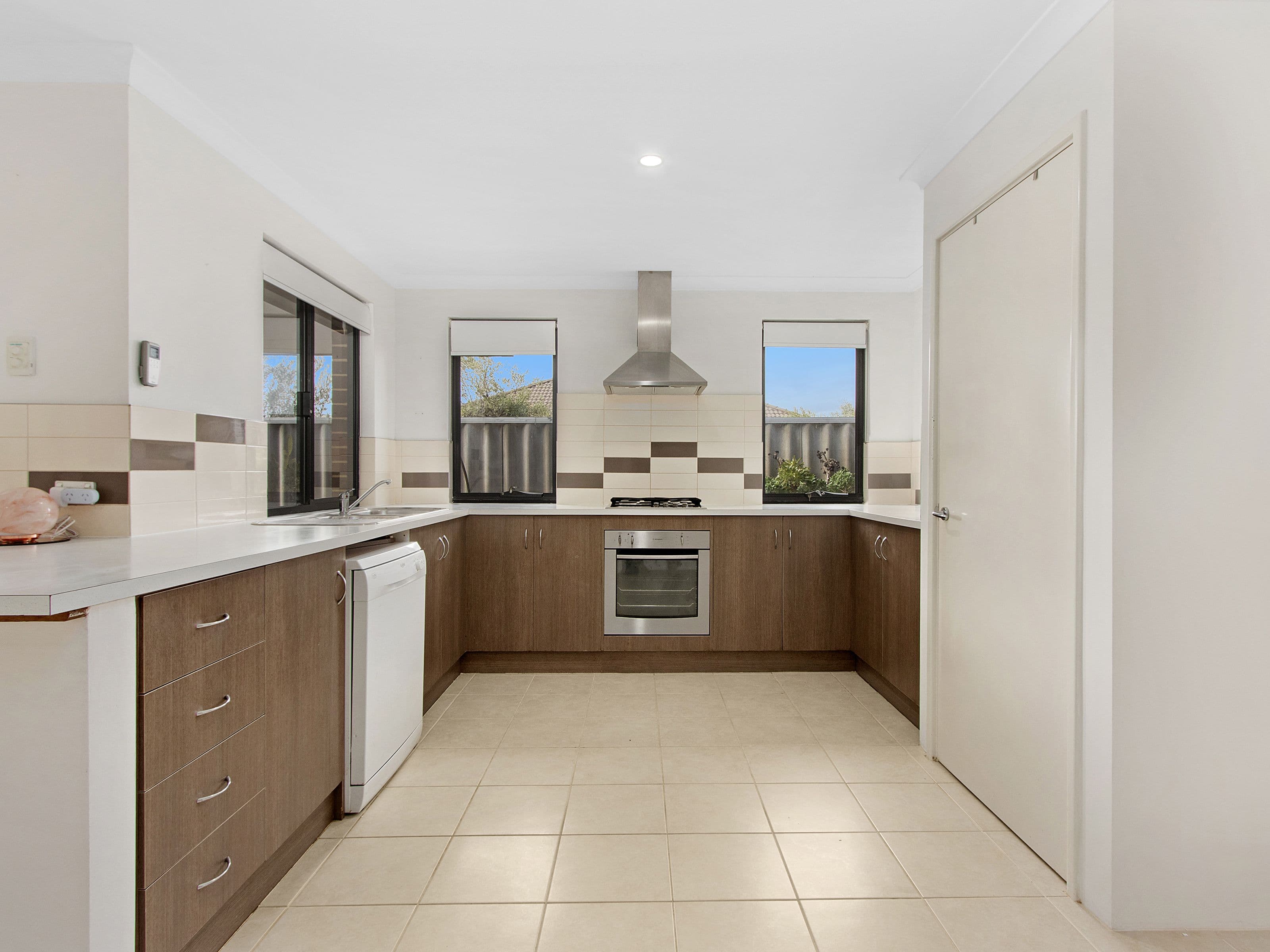 32 Almond Avenue, Shoalwater WA 6169, Shoalwater - Thumbnail 6