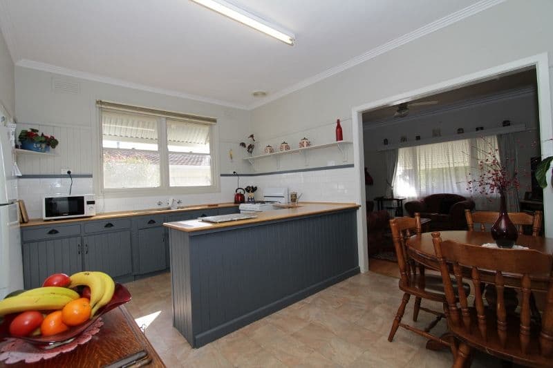 38 Barrell Street, CALIFORNIA GULLY VIC 3556, California Gully - Thumbnail 2