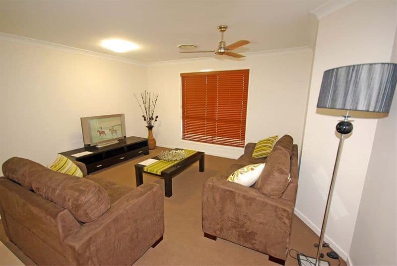28 Valley View Drive, BILOELA QLD 4715, Biloela - Thumbnail 2