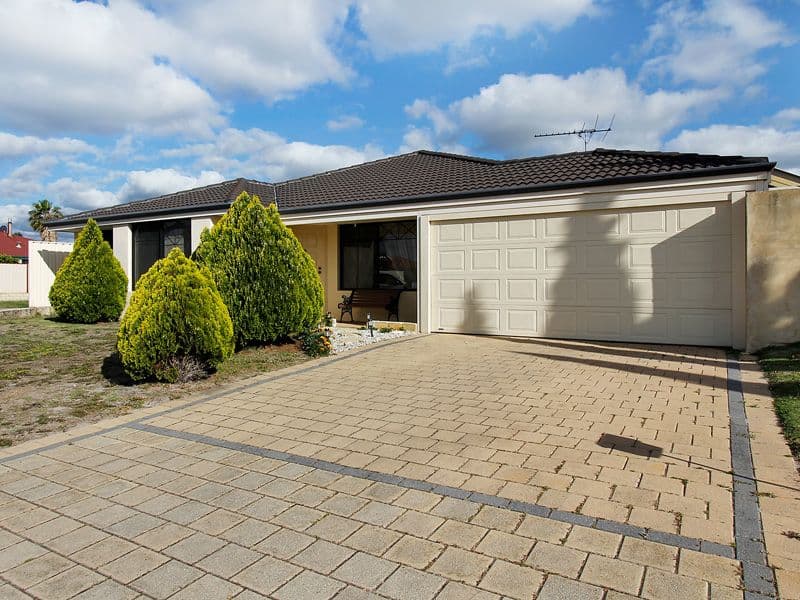 44 Sugarwood Drive, THORNLIE WA 6108, Thornlie - Image 1
