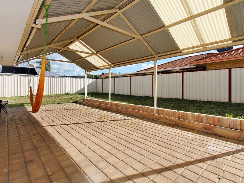 44 Sugarwood Drive, THORNLIE WA 6108, Thornlie - Thumbnail 3