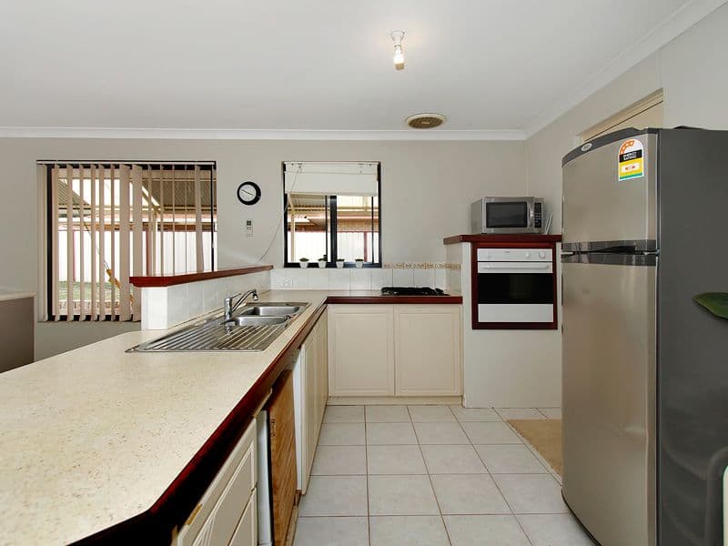 44 Sugarwood Drive, THORNLIE WA 6108, Thornlie - Thumbnail 6