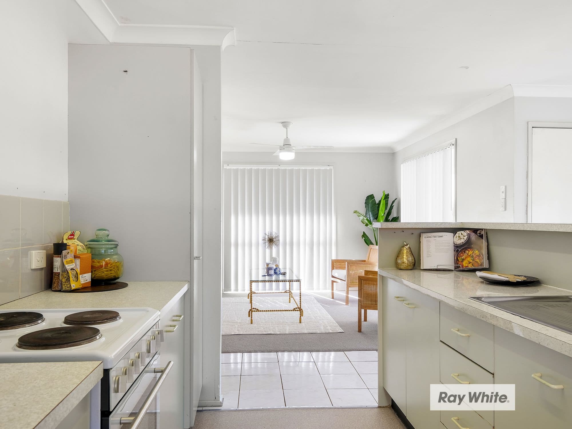 16 Stephen Crescent, Goodna QLD 4300, Goodna - Thumbnail 4