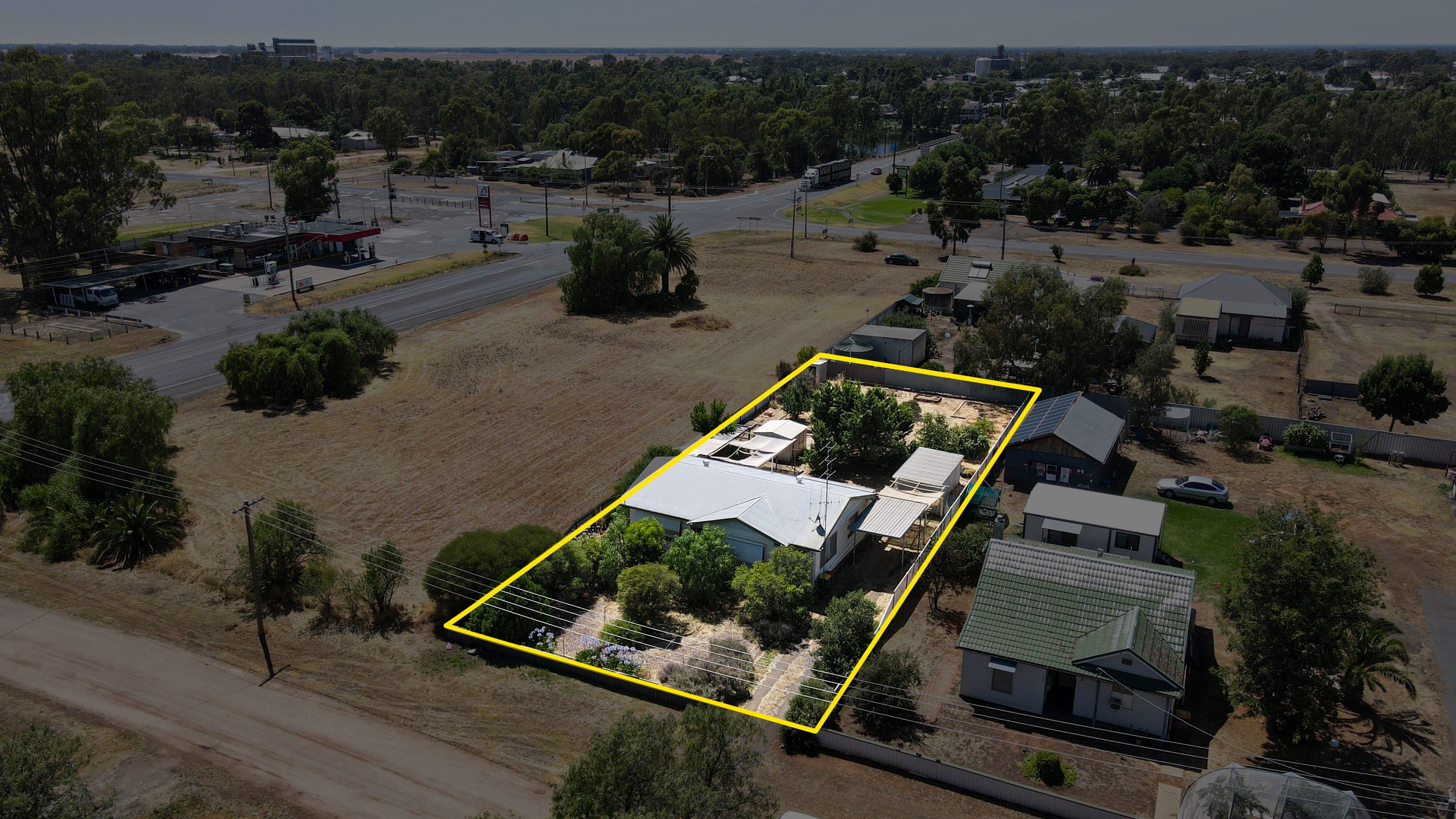 4 Almond Avenue, Bridgewater On Loddon VIC 3516, Bridgewater On Loddon - Thumbnail 2